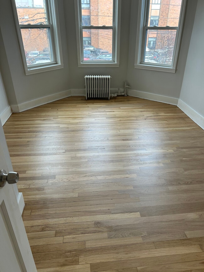 Photo - 13 Gladstone St Unit 2