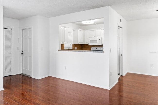 Photo - 7304 W Country Club Dr N Unit 116