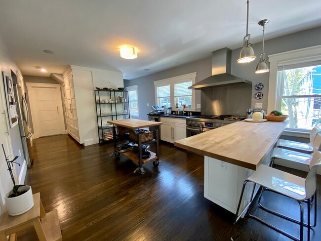Photo - 55 Eliot Cres Unidad 2