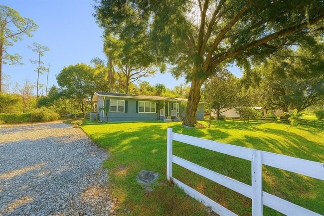 Building Photo - 2531 Byron St