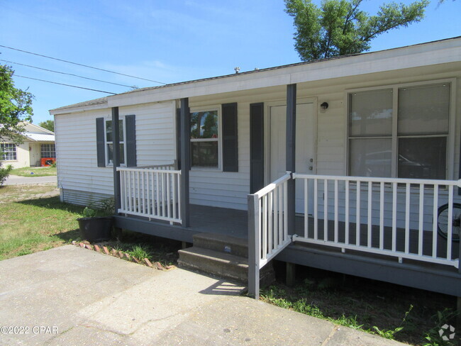 Building Photo - 351 College Ave Unit A Rental