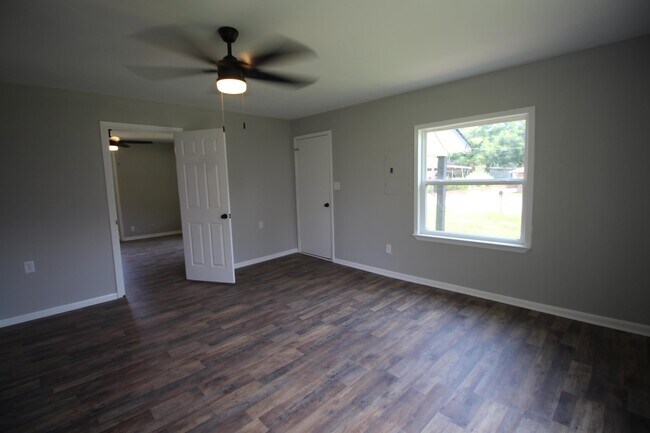 Photo - 406 N Stephens St