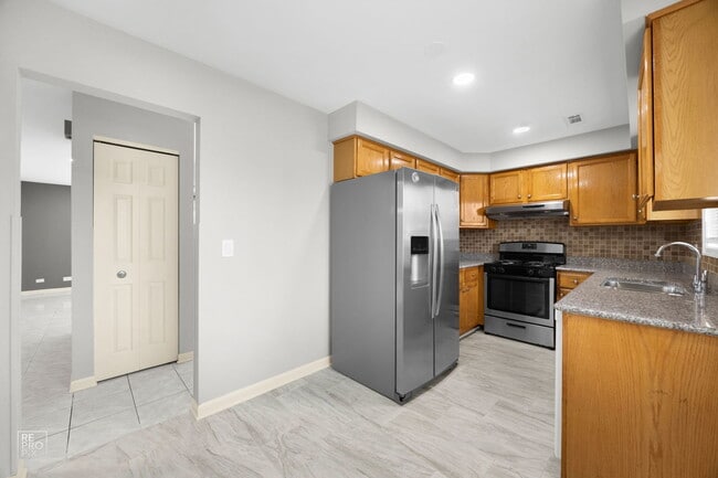 Photo - 1060 Matfield Ct
