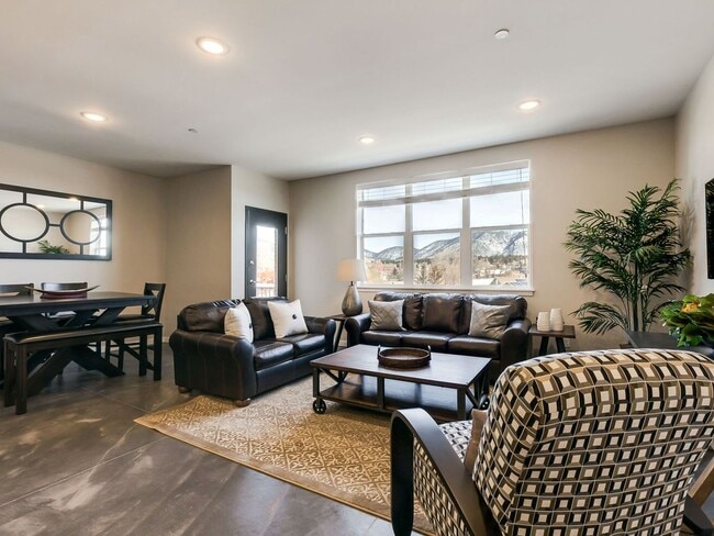 Mr. Flagstaff Apartments