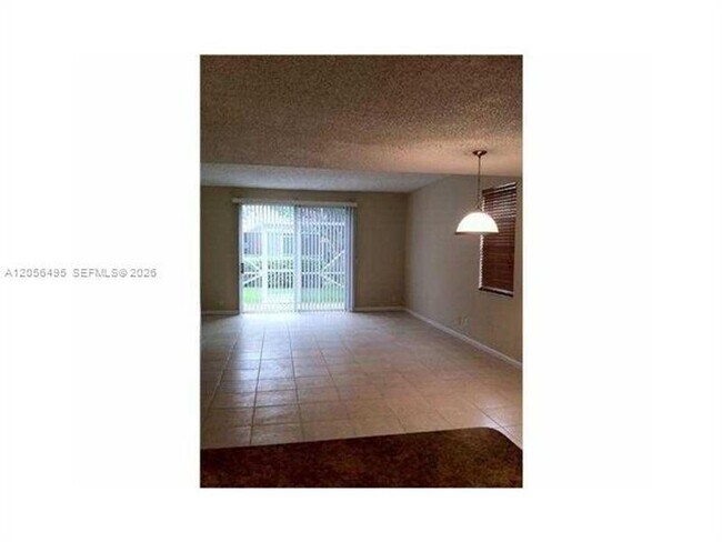 Photo - 1621 Barcelona Way