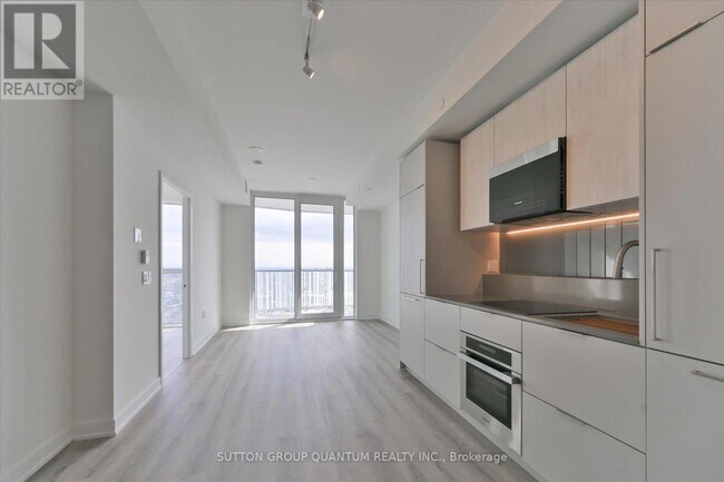 Photo - 1 Fairview Rd E Unit 1701