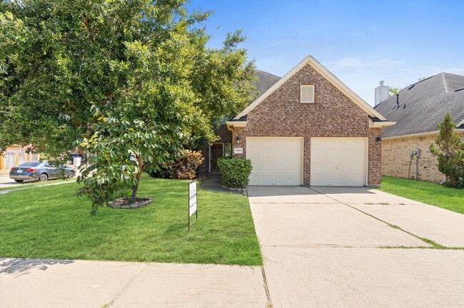 Building Photo - 18907 Dural Dr