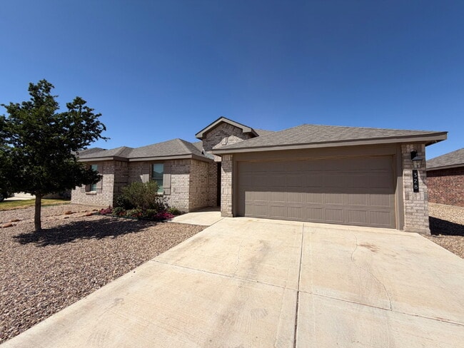 Photo - Beautiful 4 Bedroom 2 Bath Home in Wollforth!