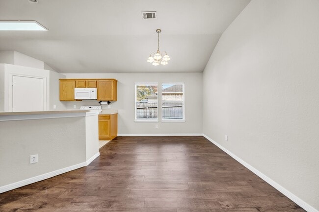 Photo - 256 Indian Falls S