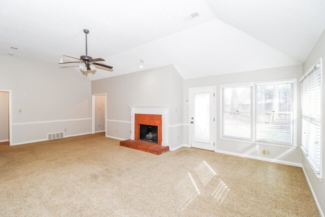 Photo - 1562 Appling Wood Cove N