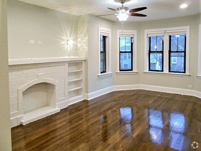 Building Photo - 2206 W Foster Ave Unit 3 Rental