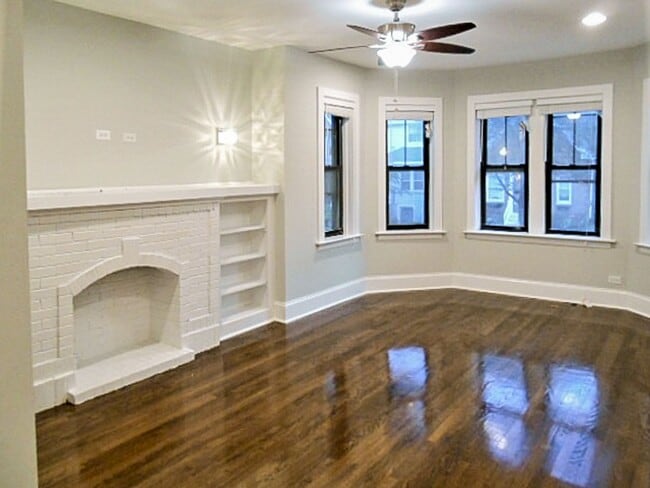 Photo - 2206 W Foster Ave Apartments Unit 3
