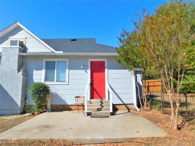 Photo - 216 Maple St