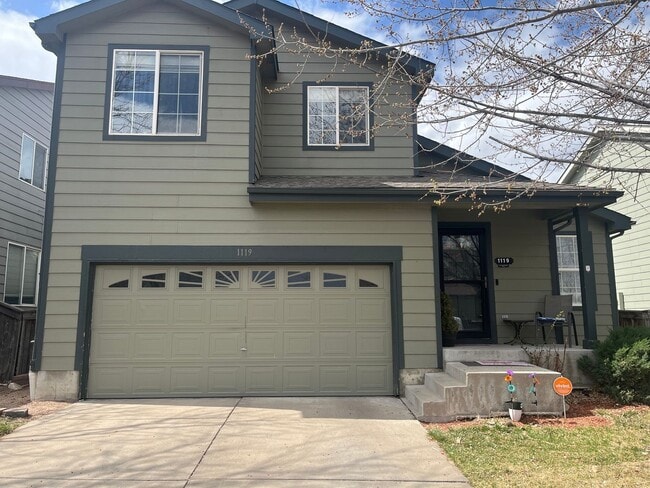Building Photo - Spacious 3 bedroom 3 1/2 Bath Rental