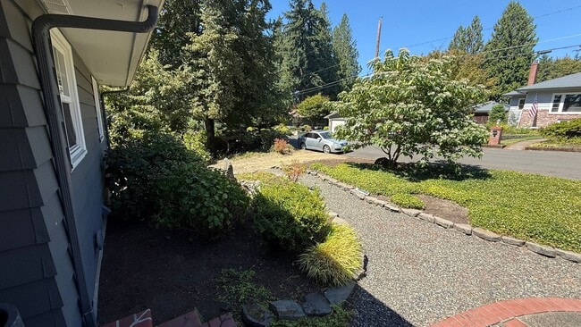 Photo - 3010 SW Underwood Dr