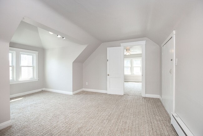 Photo - 13416 Harlon Ave Unidad 3rd Floor