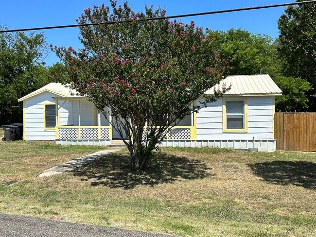Photo - Charming 3 Bedroom House with Fenced Backyard | Conveniently Located near 820 and W. Camp Bowie