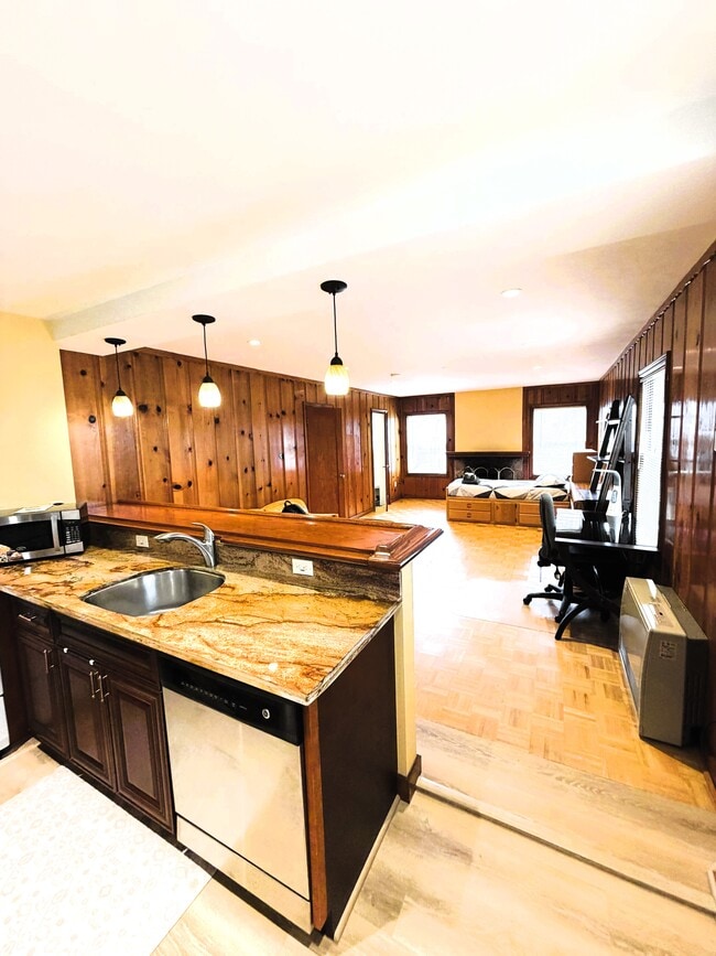 Entrance view - 2919 23rd Ave Unit A