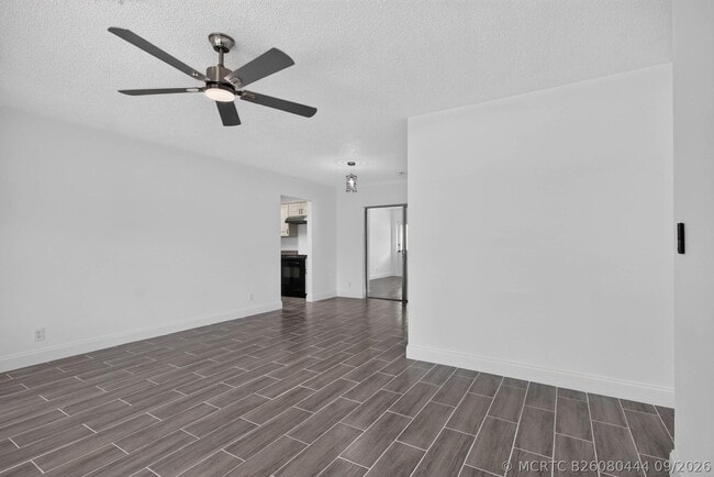 631 SW 10th Ct