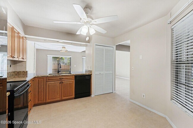 Photo - 2653 Eliot Way