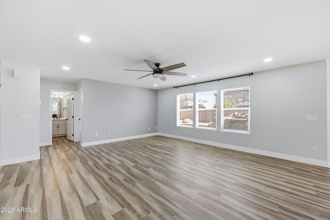 Photo - 10617 W Daley Ln