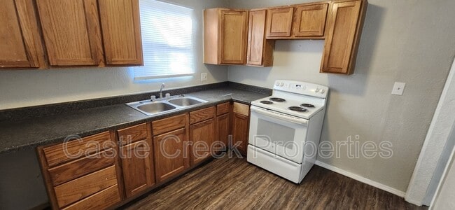 Photo - 2508 SE 12th St