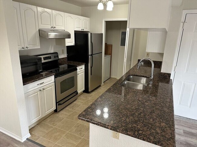 Photo - Charming 2 bedroom Condo!