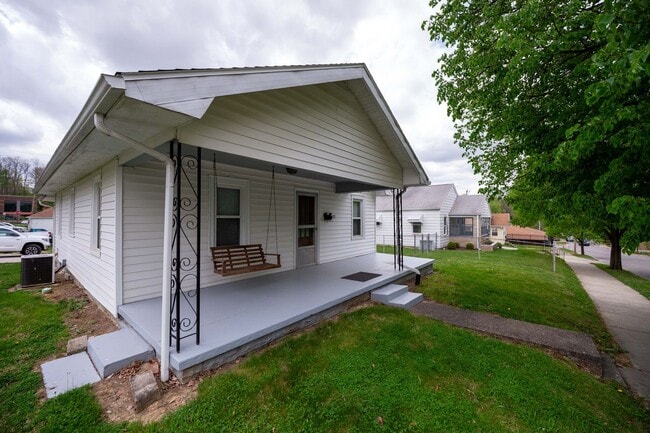 Photo - 112 E 15th St Unit 112 E 15th St