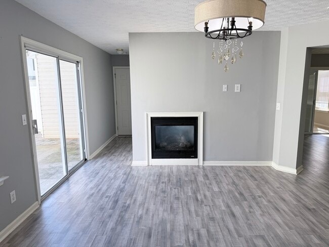 Photo - House 4 Beds 3 Baths