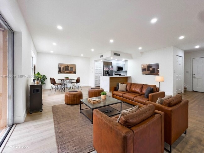 Building Photo - 17911 NW 68th Ave Unit O207