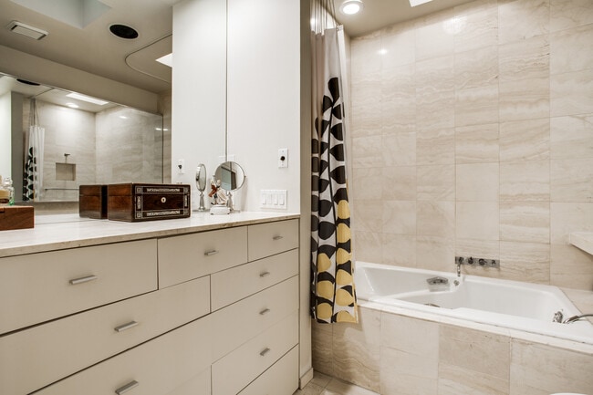 Photo - 4114 Normandy Ave