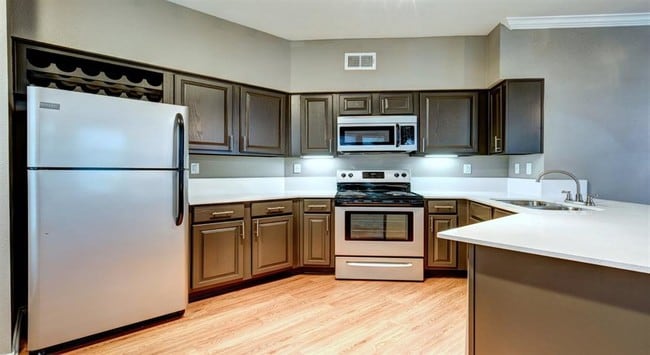Regency Dell Ranch Apartments