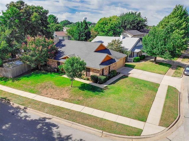 Photo - 1440 Thistlewood Ln