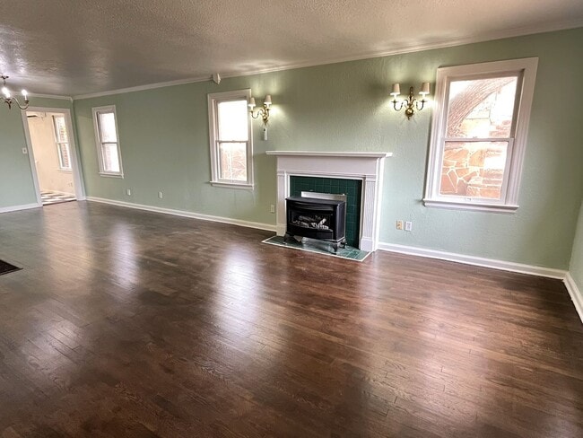 Photo - 2229/31 N Gatewood Unidad 2231 N Gatewood