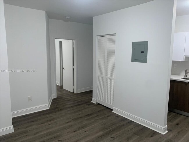 Photo - 1218 Salzedo St Unit 5