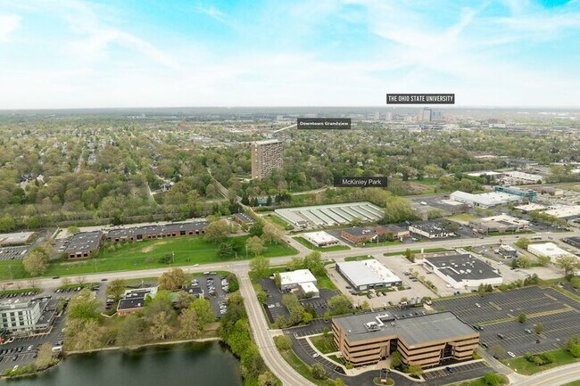 Photo - 1000 Urlin Ave Unidad Apt. 1407