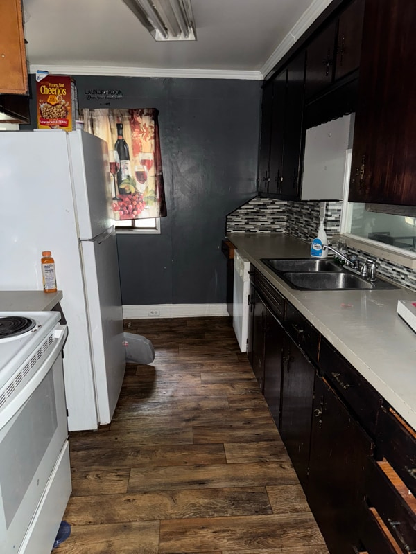 Photo - 690 Webster St