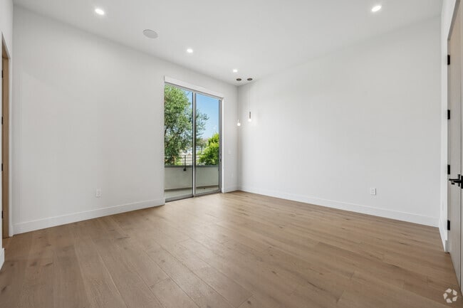 4BR, 4BA - 2979SF - Primary Bedroom