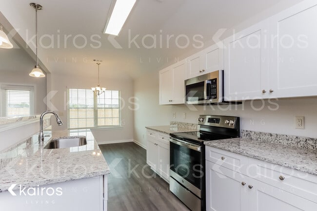 Photo - 6637 Triston Way