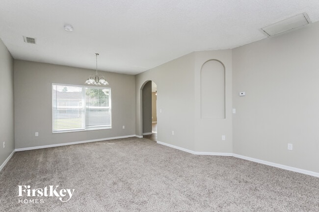 102 Spoonbill Ct