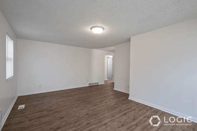 Photo - 615 15th St Unit A
