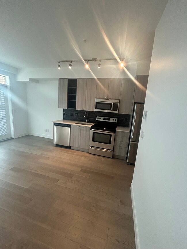 Photo - 3090 Gladwin Rd Unité 214