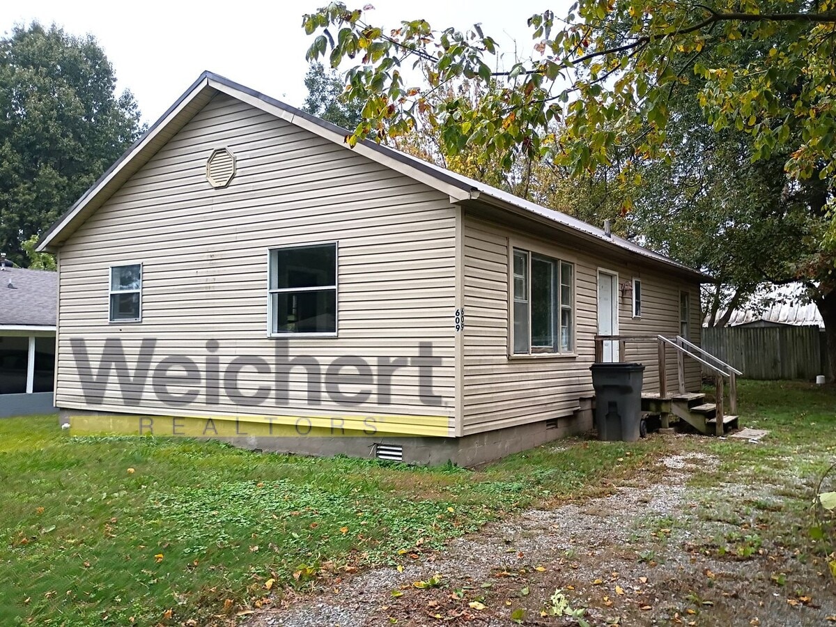 Photo - 609 N 6 1/2 St