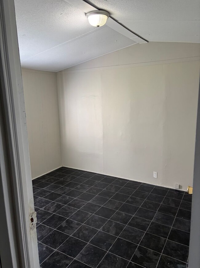 Photo - Francis- 707 MH Unidad C-4