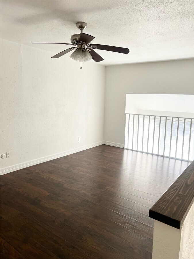 Photo - 5929 Queensloch Dr Unit 128