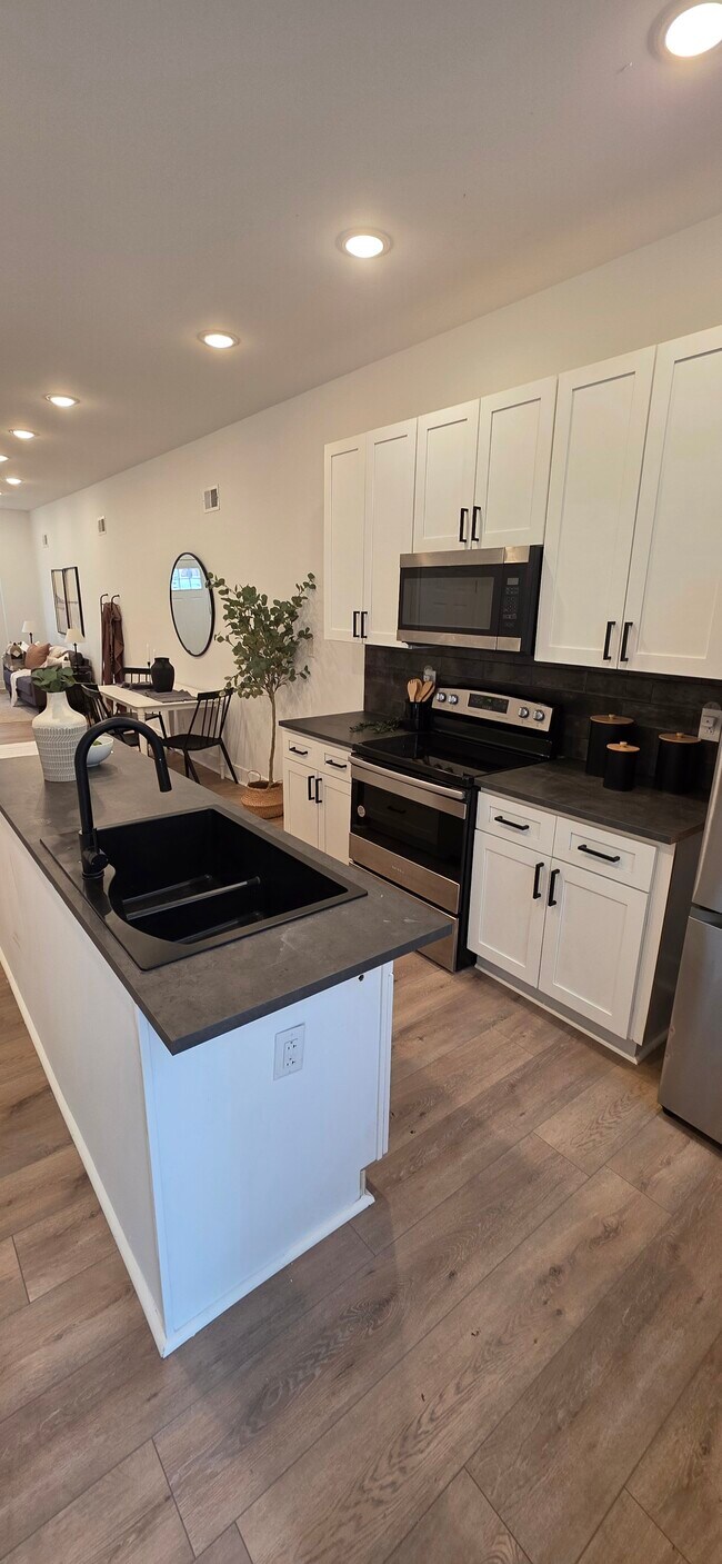 Photo - 532 N Belnord Ave