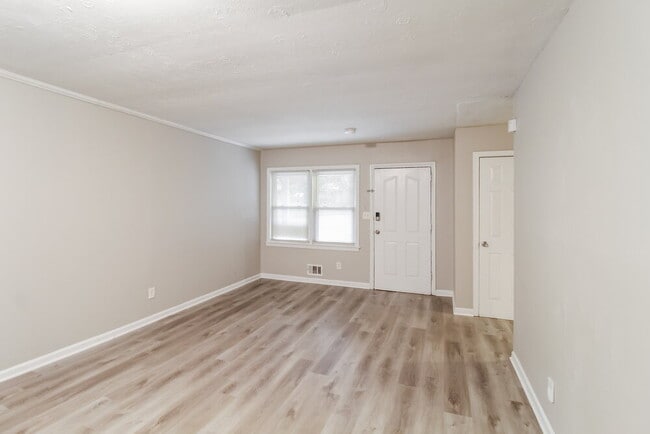 Photo - 3135 Robin Rd