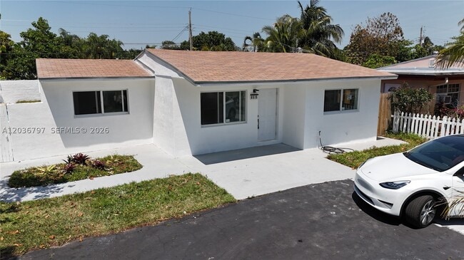 Building Photo - 6515 SW 20th St