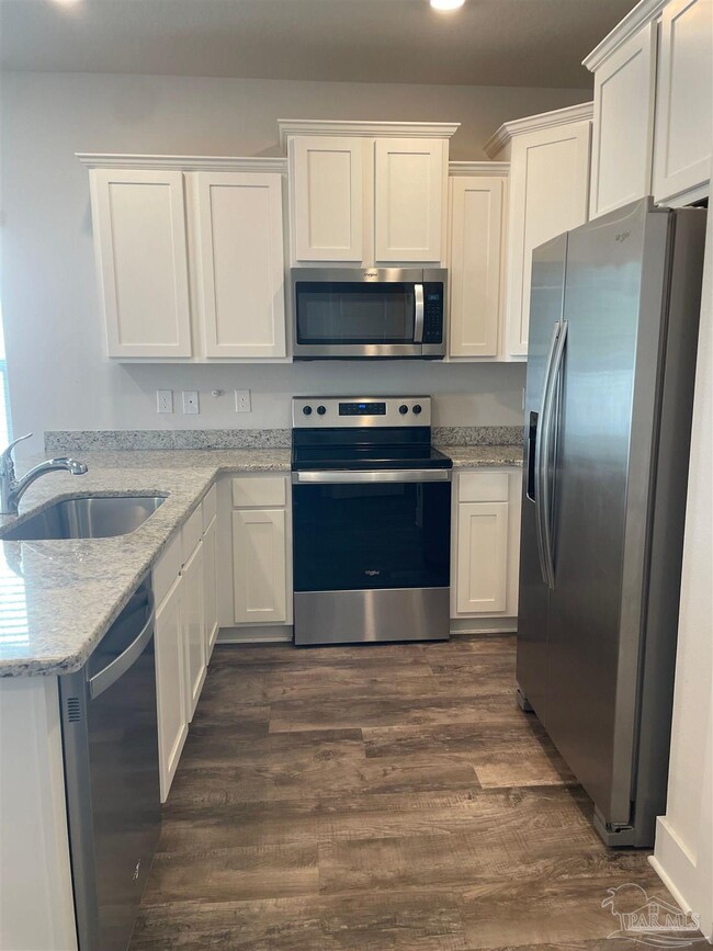 Photo - 1639 Iroquois Ct