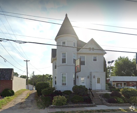 Building Photo - 1655 Asbury Rd Unit 1655 Asbury Rd. Dubuque Rental